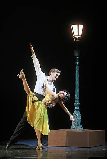 Ein Amerikaner in Paris - Musical von George und Ira Gershwin 1.04. - 10.04.2023 Prinzregententheater (©Foto: Sarah Jonek)
